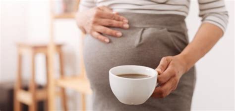 هل النسكافيه مضر للحامل
